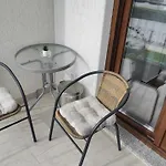 Viktor Rooms And Apartments